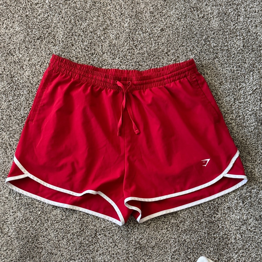 NWOT Gymshark Red Women's Training Contrast Loose Shorts 2.5” ( Size XL ) - Picture 4 of 7